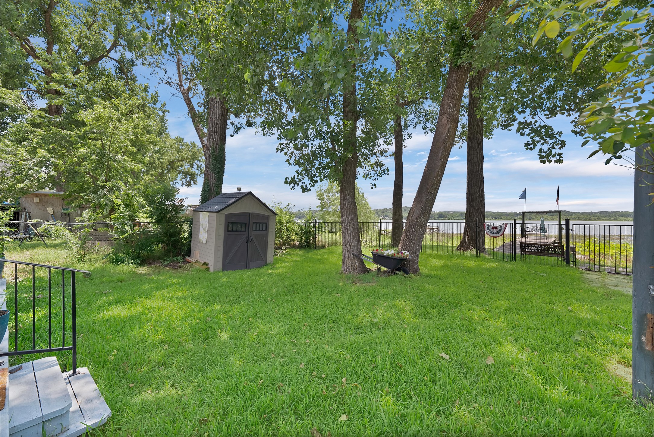 2425 E Lake Drive Weatherford TX 76087