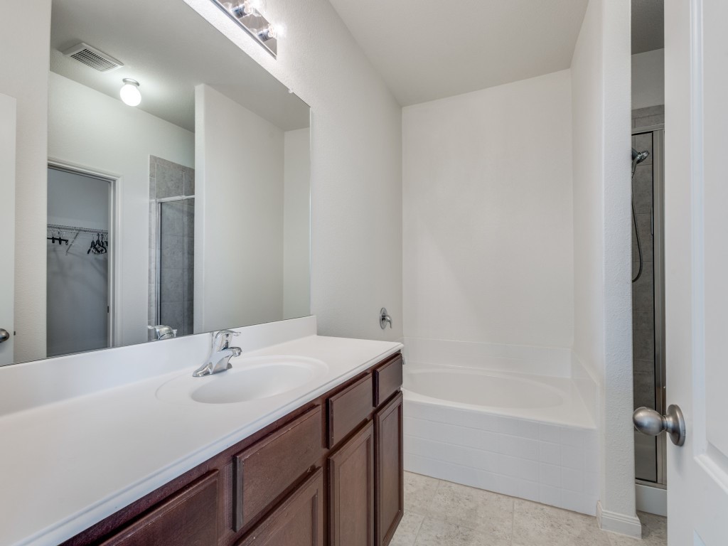 2201 Old Harbor Way Princeton TX 75407