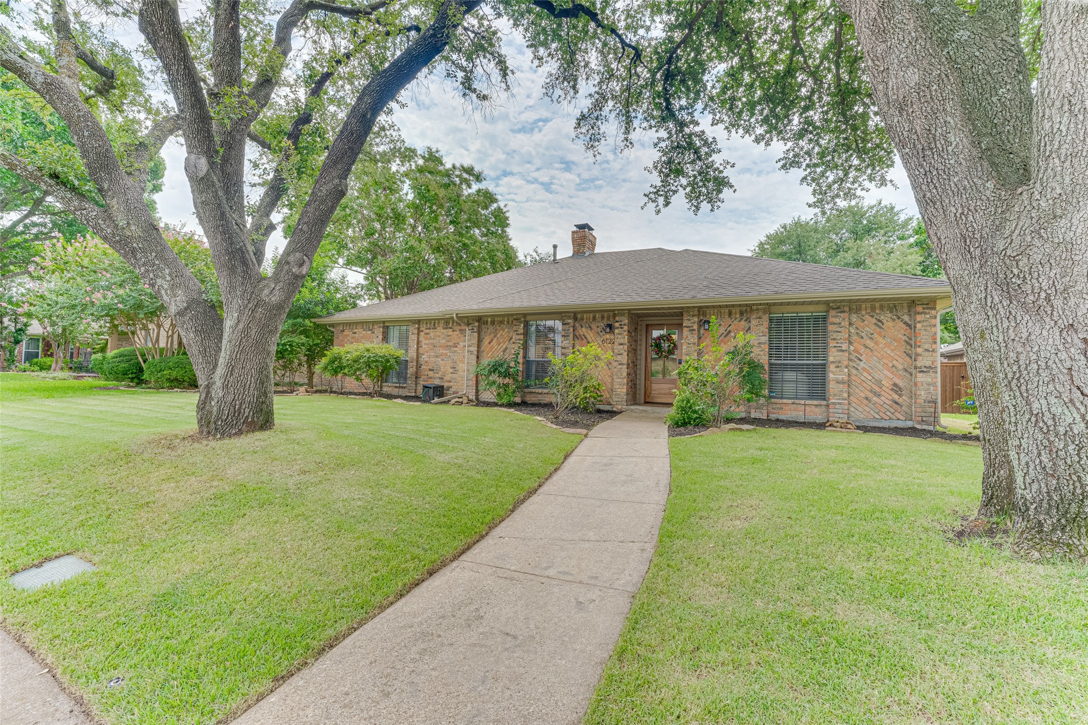 6122 White Rose Trail Dallas TX 75248