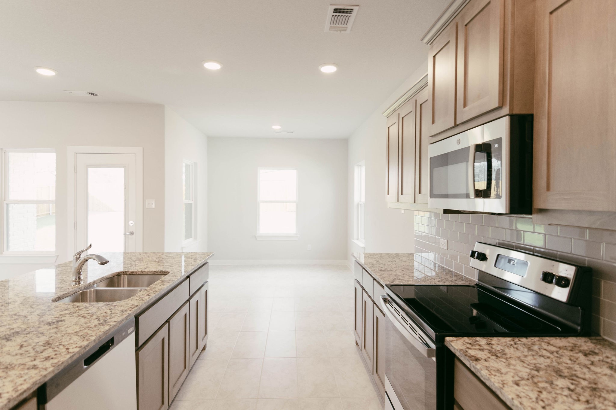 1214 Anderson Drive Trenton TX 75490