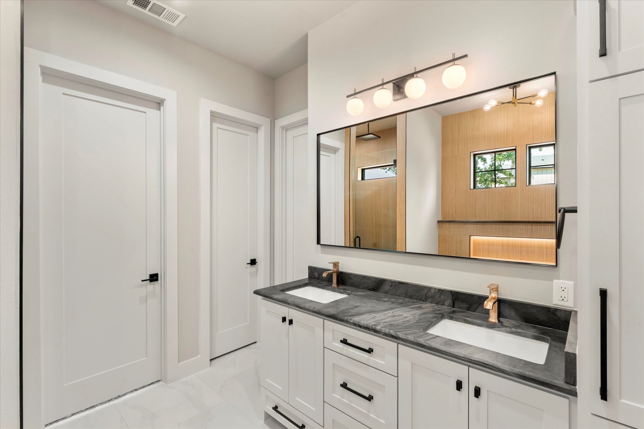 2565 Groves Court Tool TX 75143