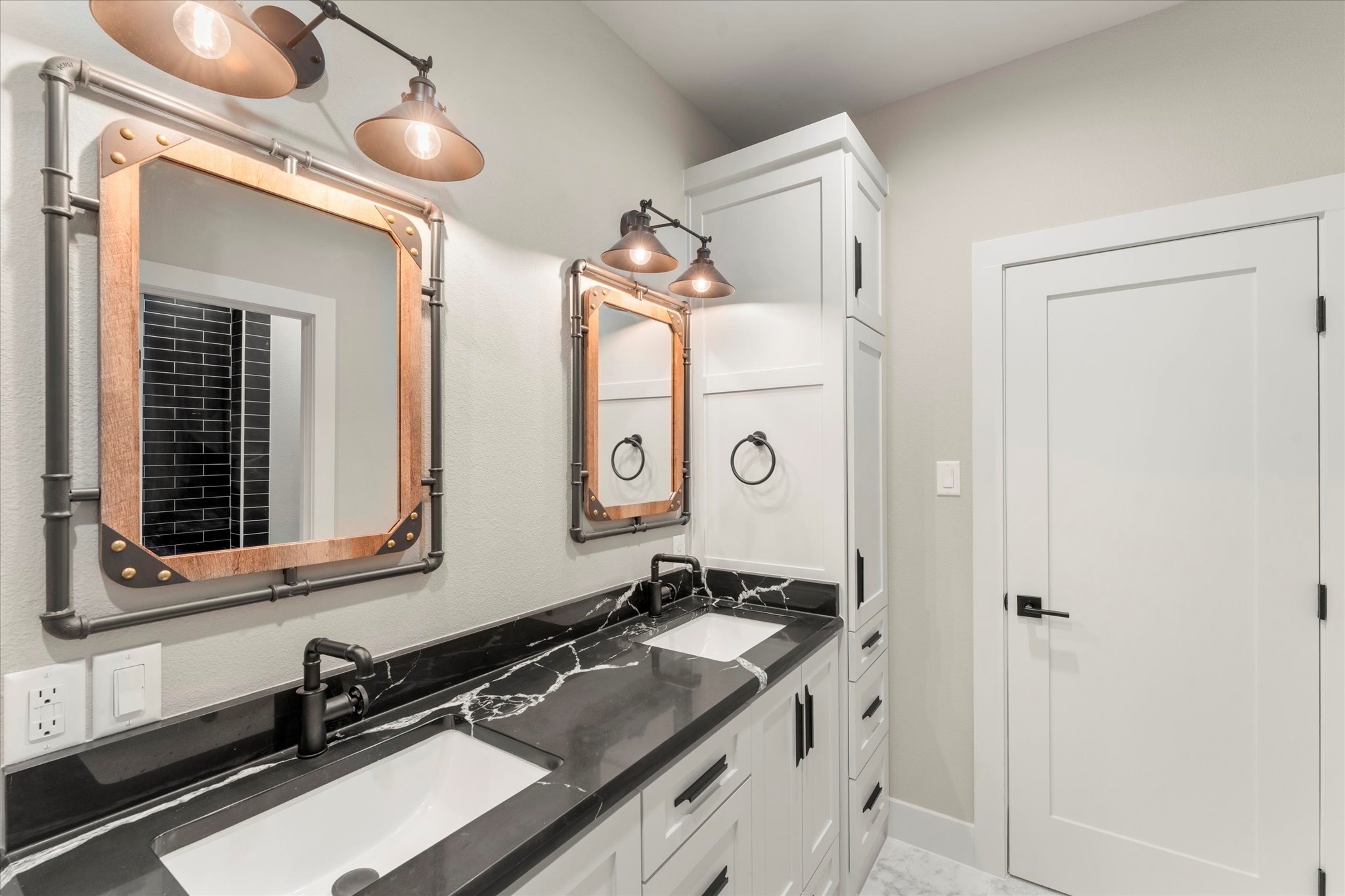 2565 Groves Court Tool TX 75143