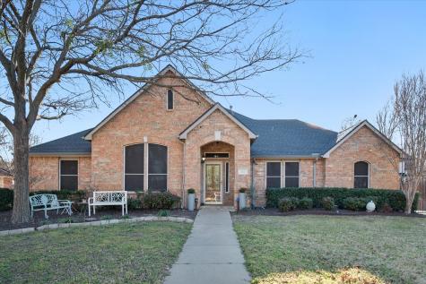 712 Mockingbird Court Crowley TX 76036