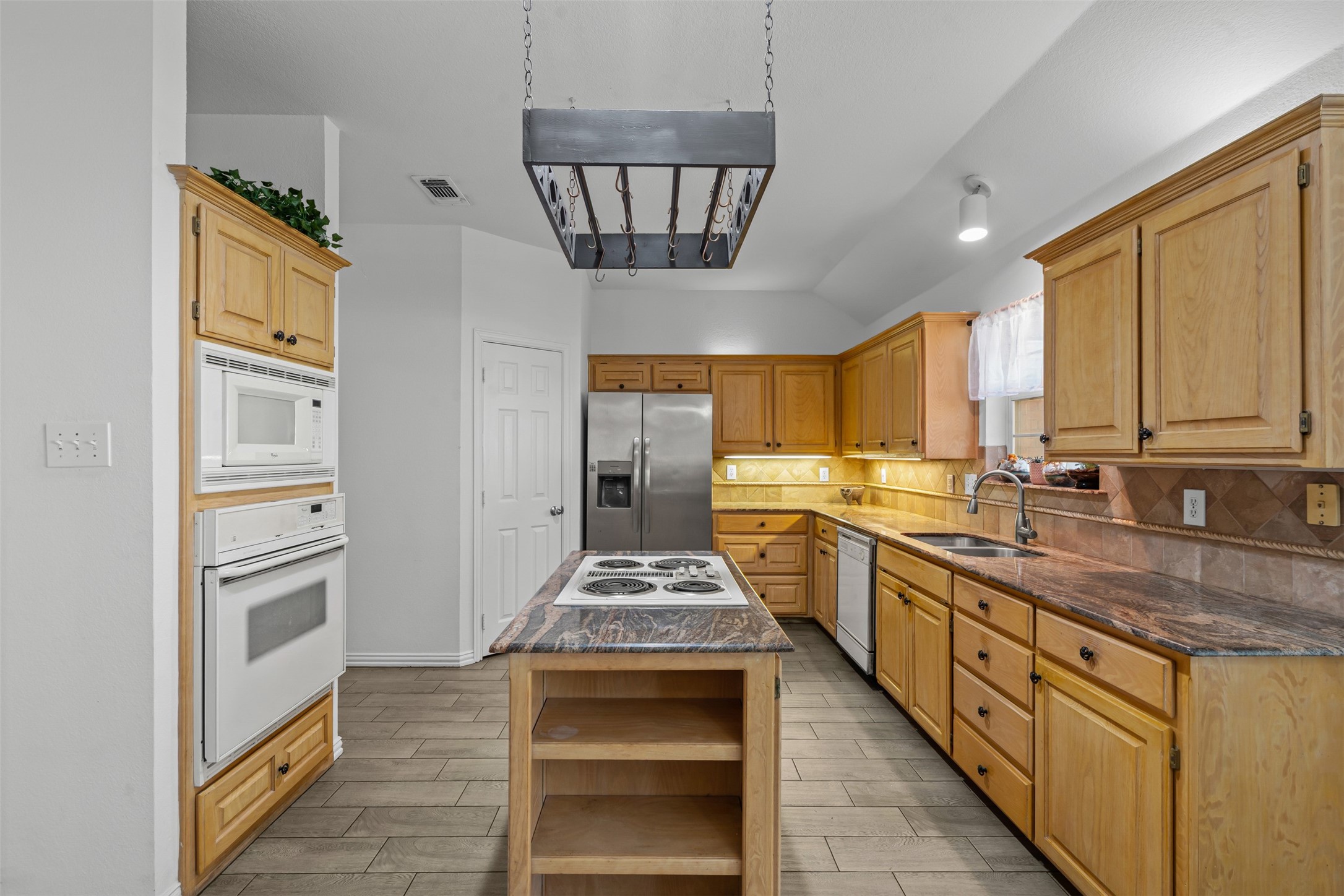 11832 Ferndale Lane Fort Worth TX 76008