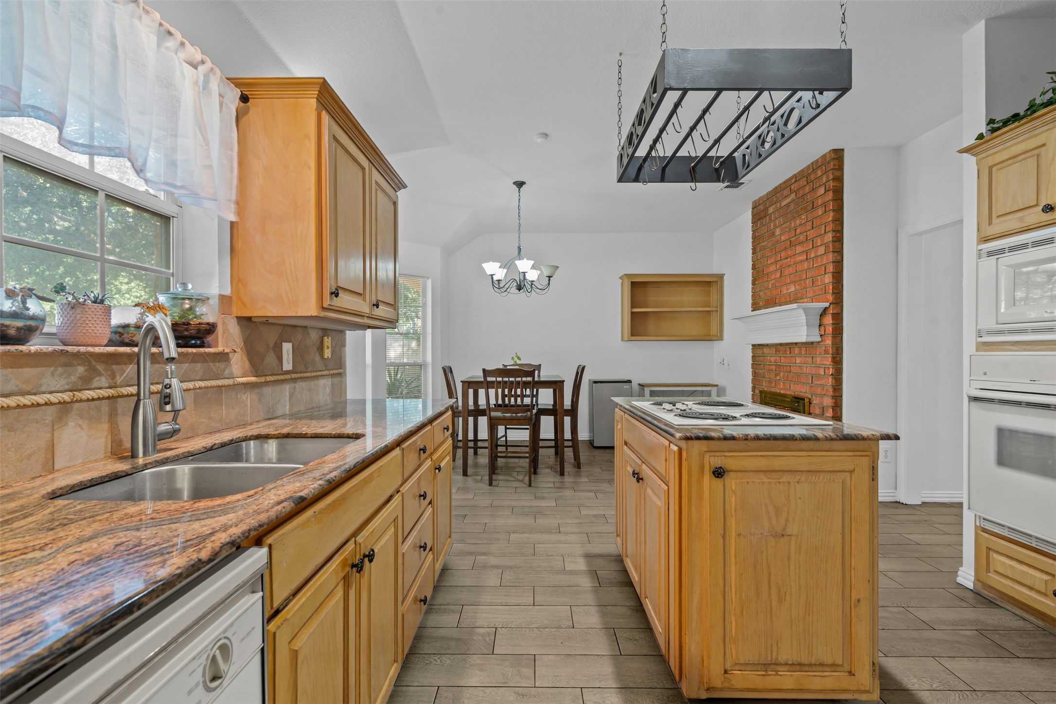 11832 Ferndale Lane Fort Worth TX 76008