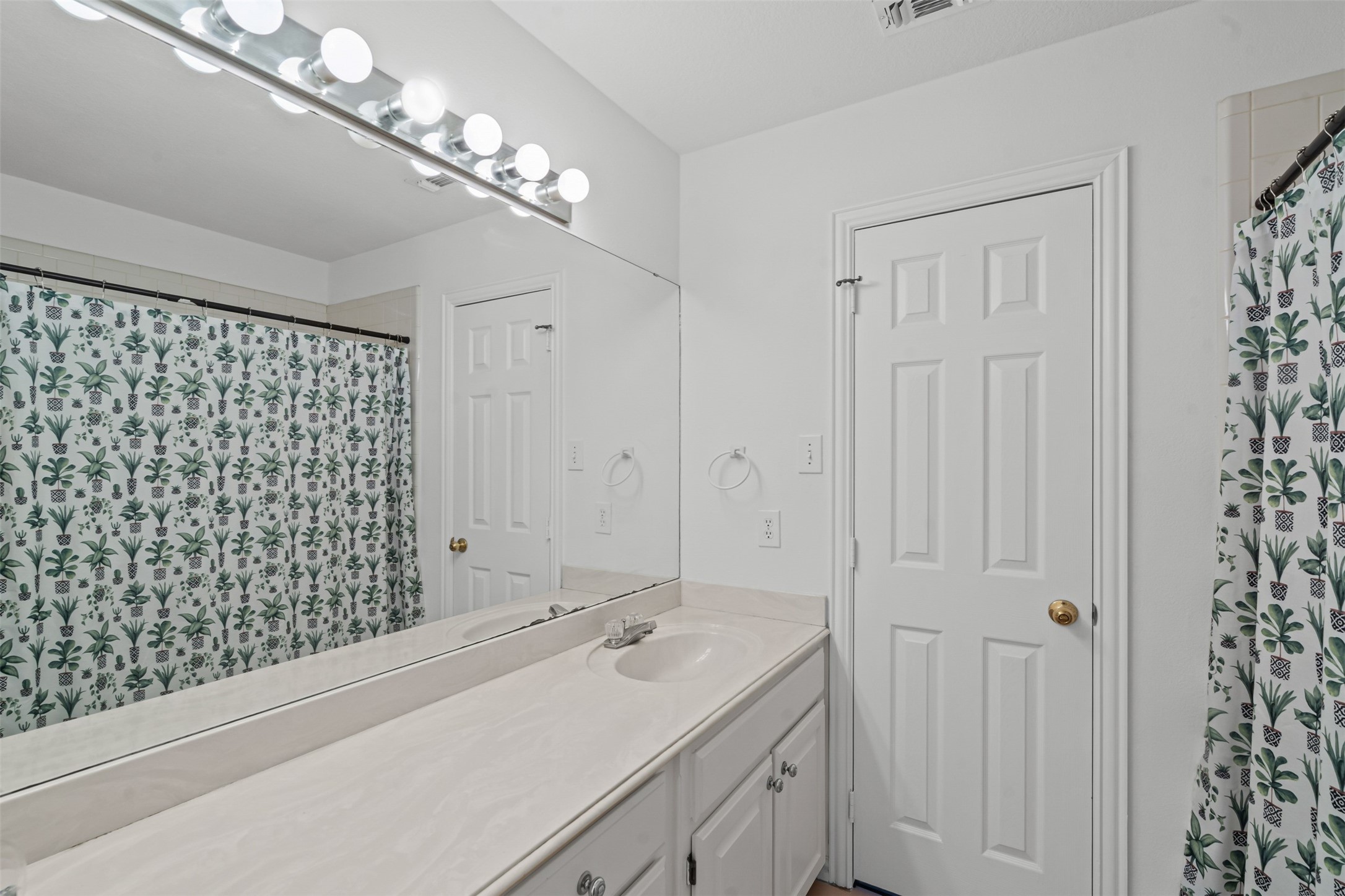 11832 Ferndale Lane Fort Worth TX 76008