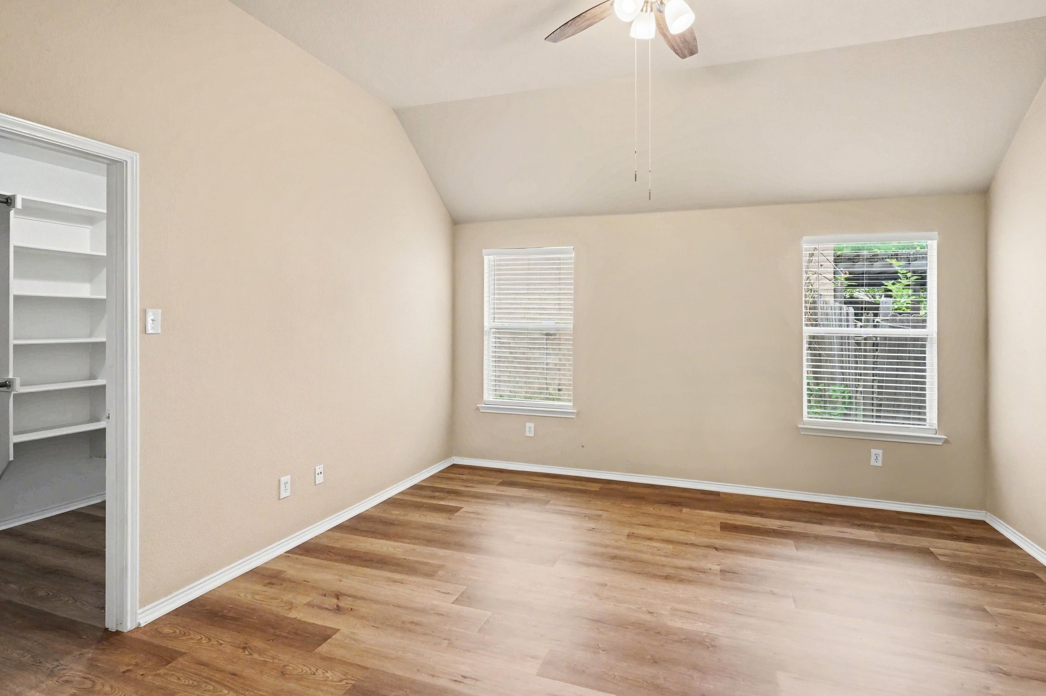 633 Horn Street Crowley TX 76036