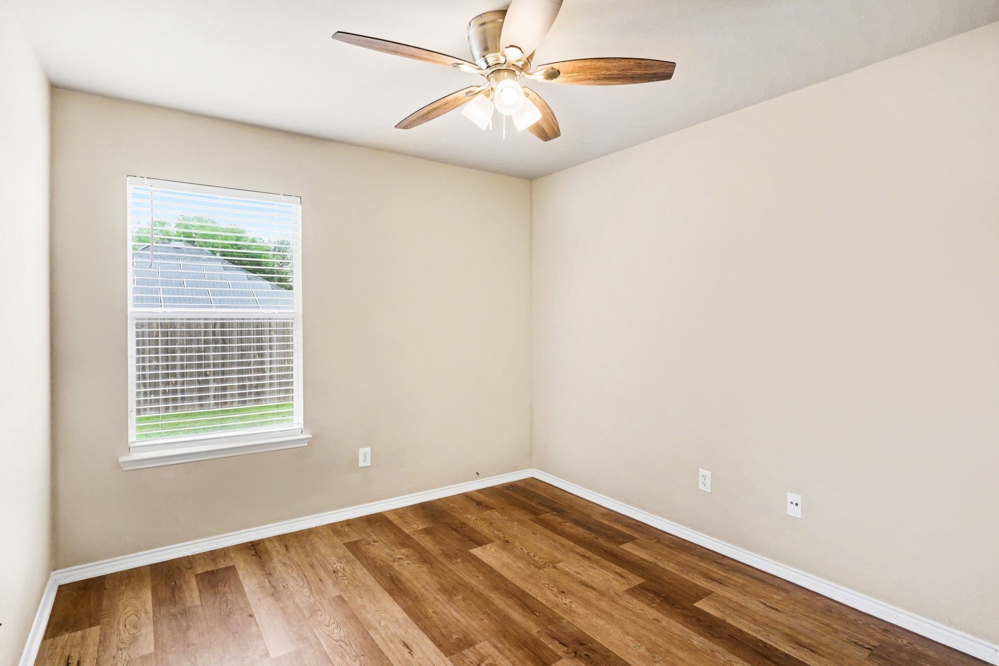 633 Horn Street Crowley TX 76036
