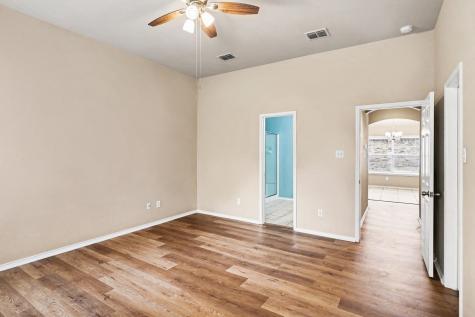633 Horn Street Crowley TX 76036
