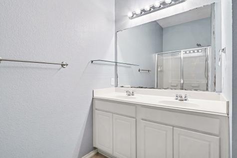 633 Horn Street Crowley TX 76036
