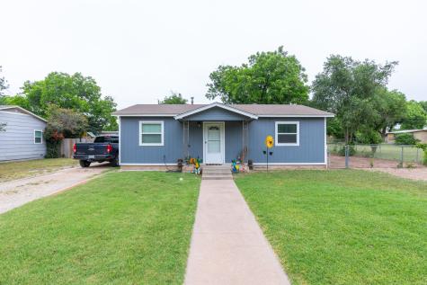 505 Fairmont Street Clyde TX 79510