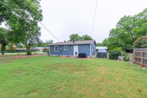 505 Fairmont Street Clyde TX 79510