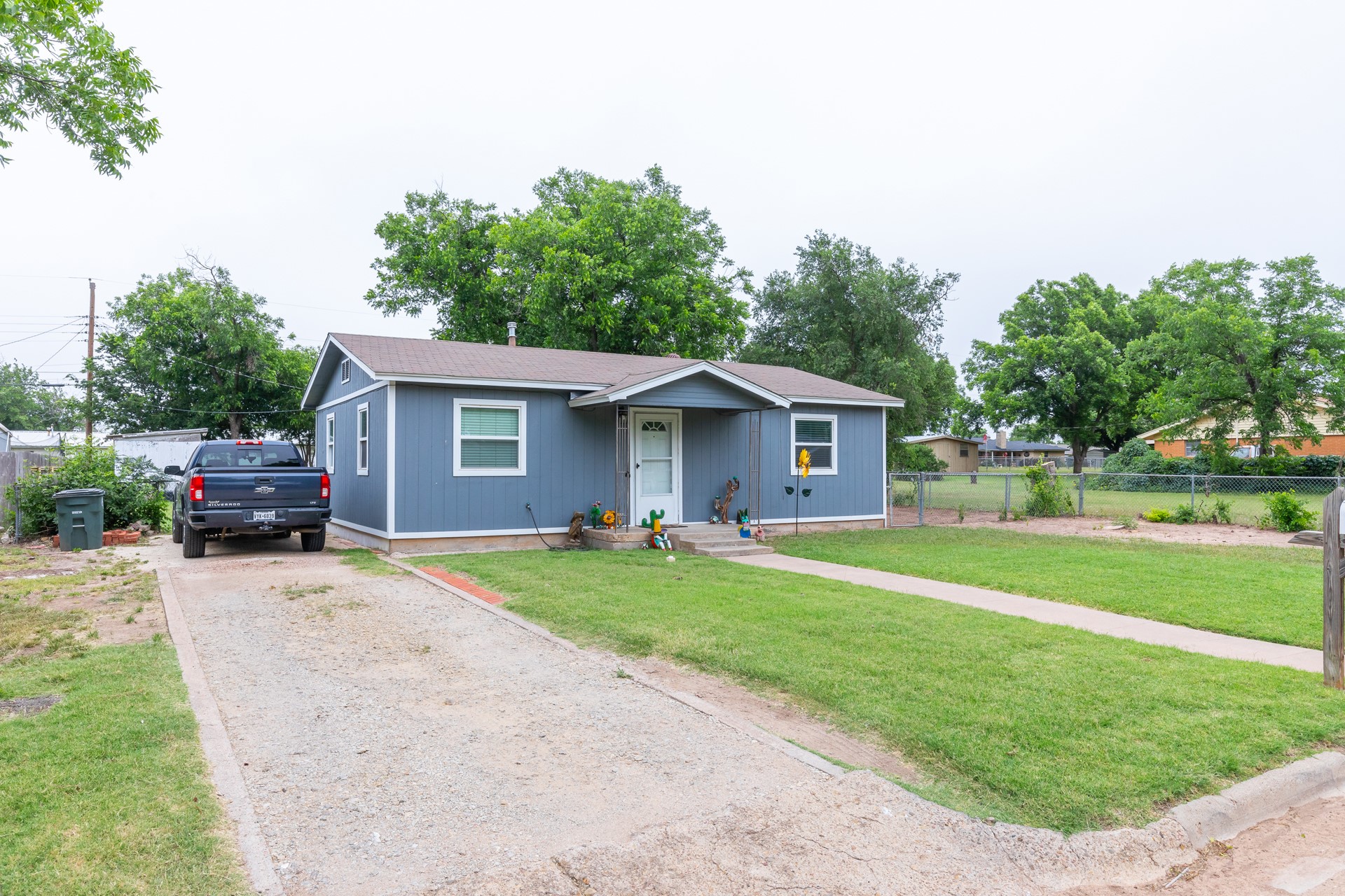 505 Fairmont Street Clyde TX 79510