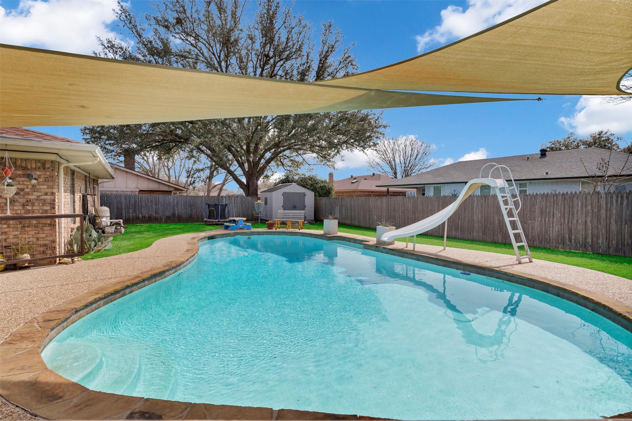 4025 Aragon Drive Fort Worth TX 76133