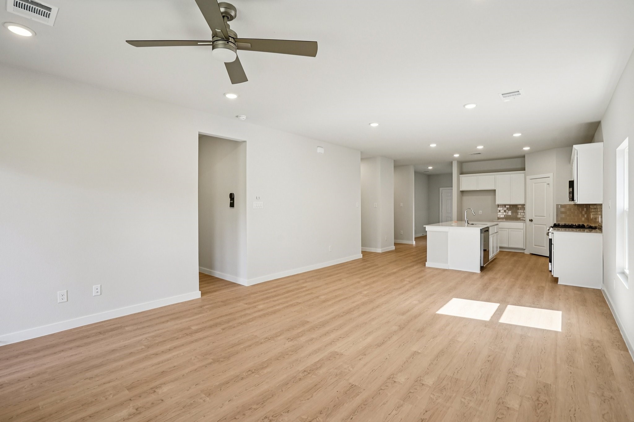 1613 Mahogany Avenue Alvarado TX 76009