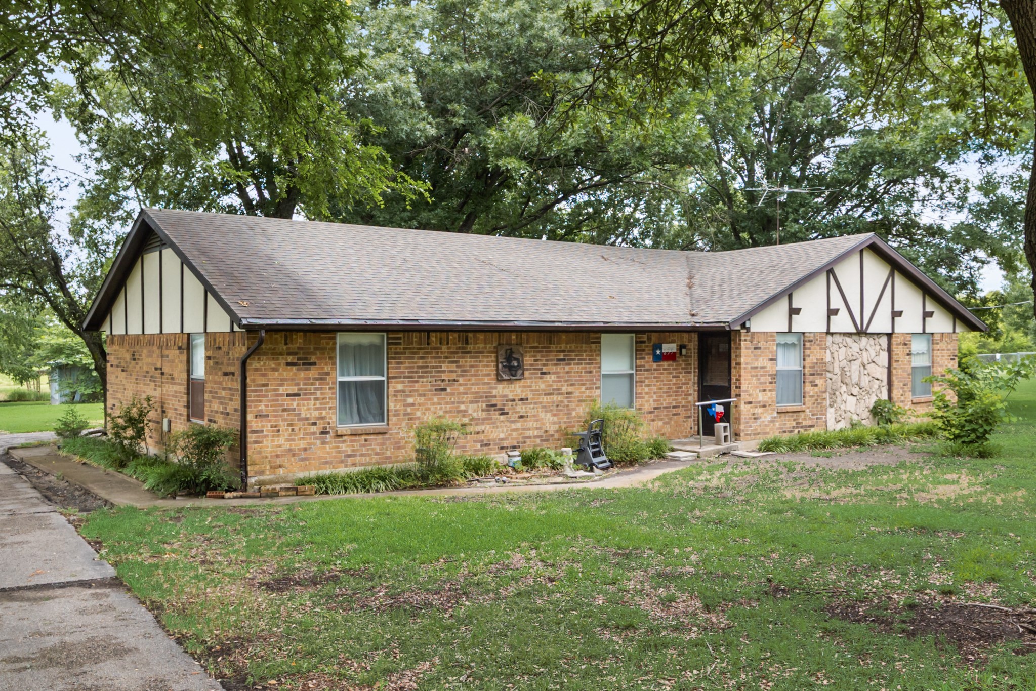 235 Eugene Lane Nevada TX 75173
