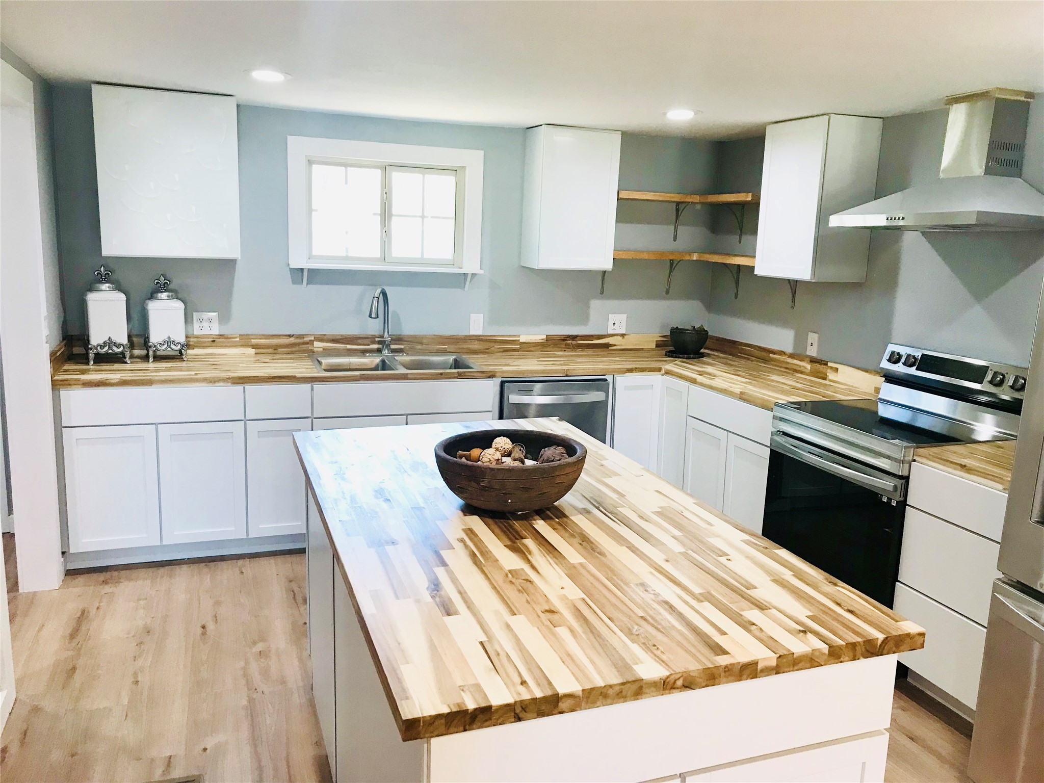 1726 W Elm Street Denison TX 75020