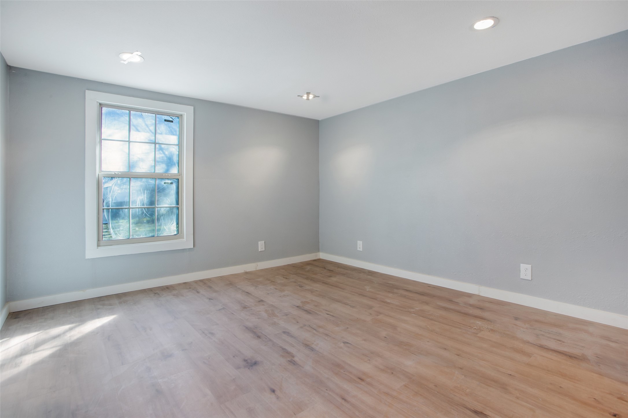 1726 W Elm Street Denison TX 75020