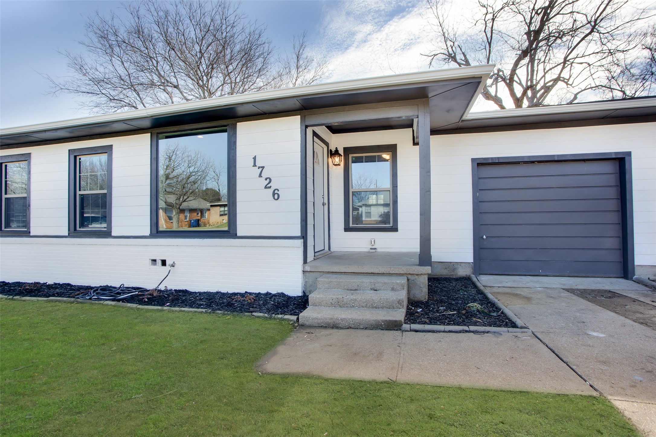 1726 W Elm Street Denison TX 75020