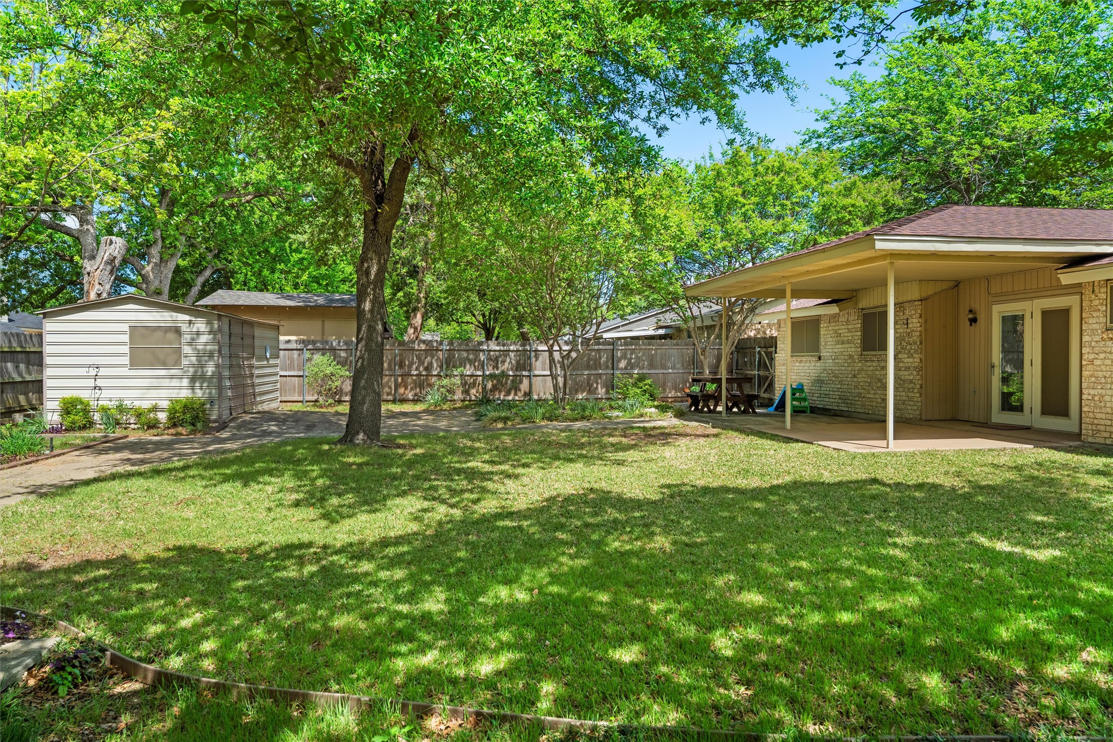 801 Meadowlark Drive Mansfield TX 76063
