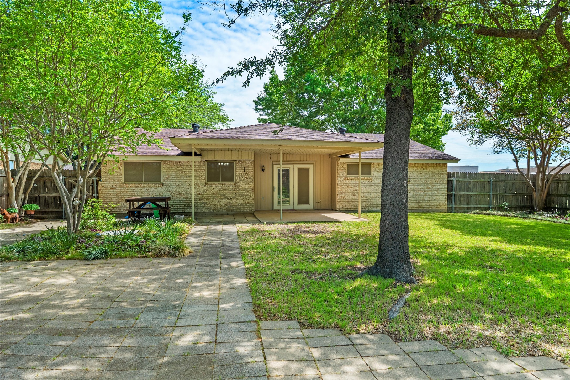 801 Meadowlark Drive Mansfield TX 76063
