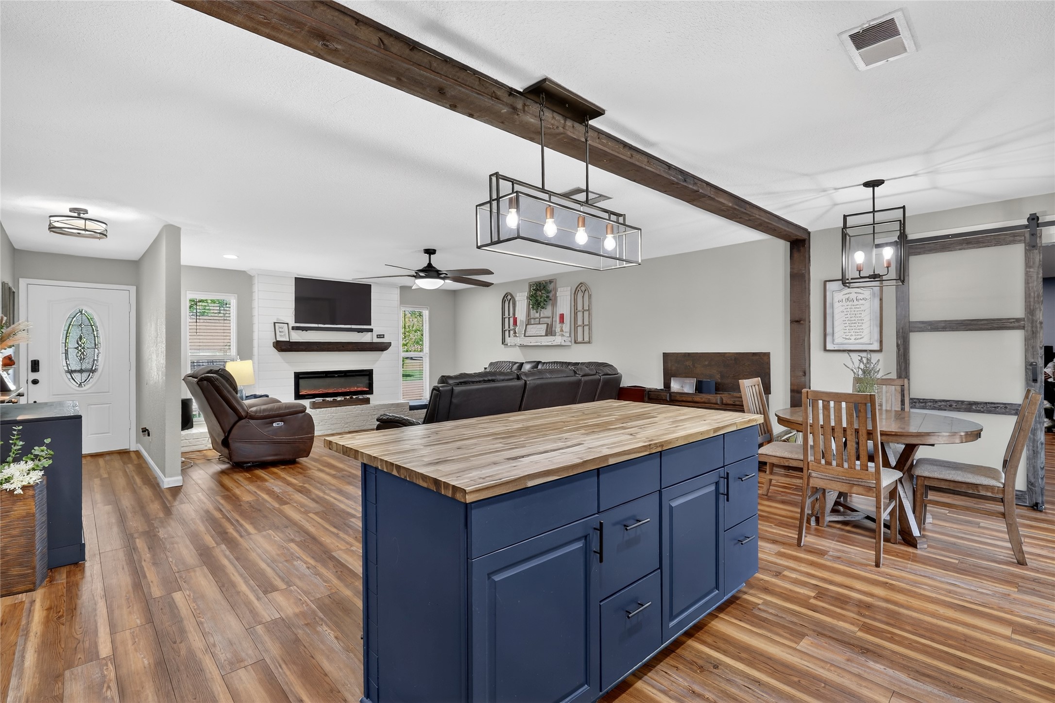 710 Ridgeway Road Joshua TX 76058