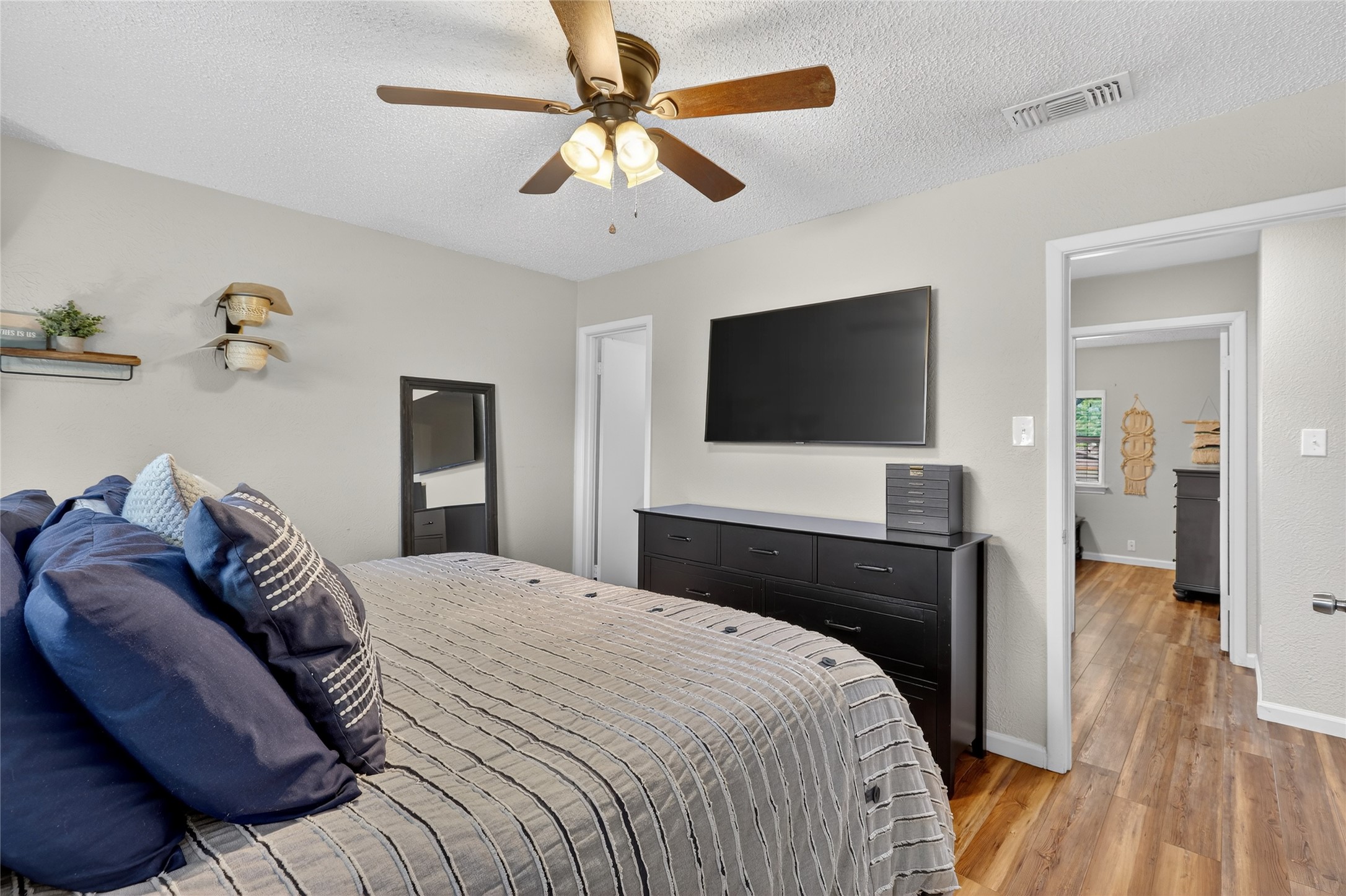 710 Ridgeway Road Joshua TX 76058