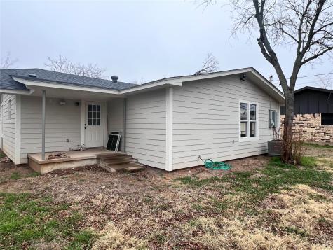 828 Indiana Street Graham TX 76450