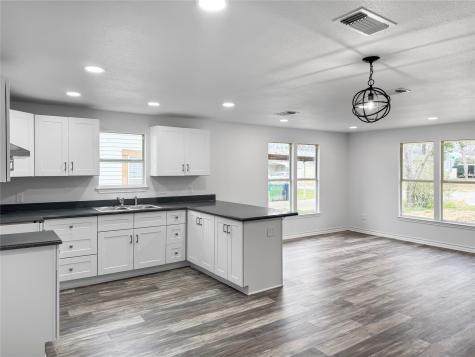 828 Indiana Street Graham TX 76450