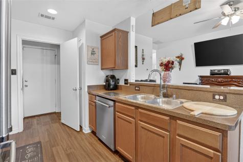 2206 Lapsley Street Dallas TX 75212