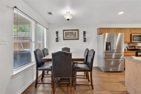 2206 Lapsley Street Dallas TX 75212