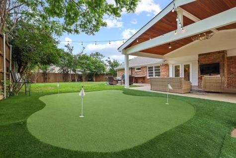 10106 Crestover Circle Dallas TX 75229