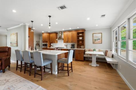 10106 Crestover Circle Dallas TX 75229