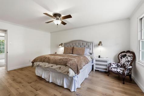 10106 Crestover Circle Dallas TX 75229