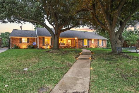 10106 Crestover Circle Dallas TX 75229