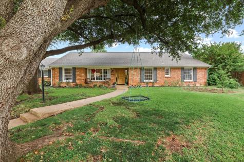 10106 Crestover Circle Dallas TX 75229
