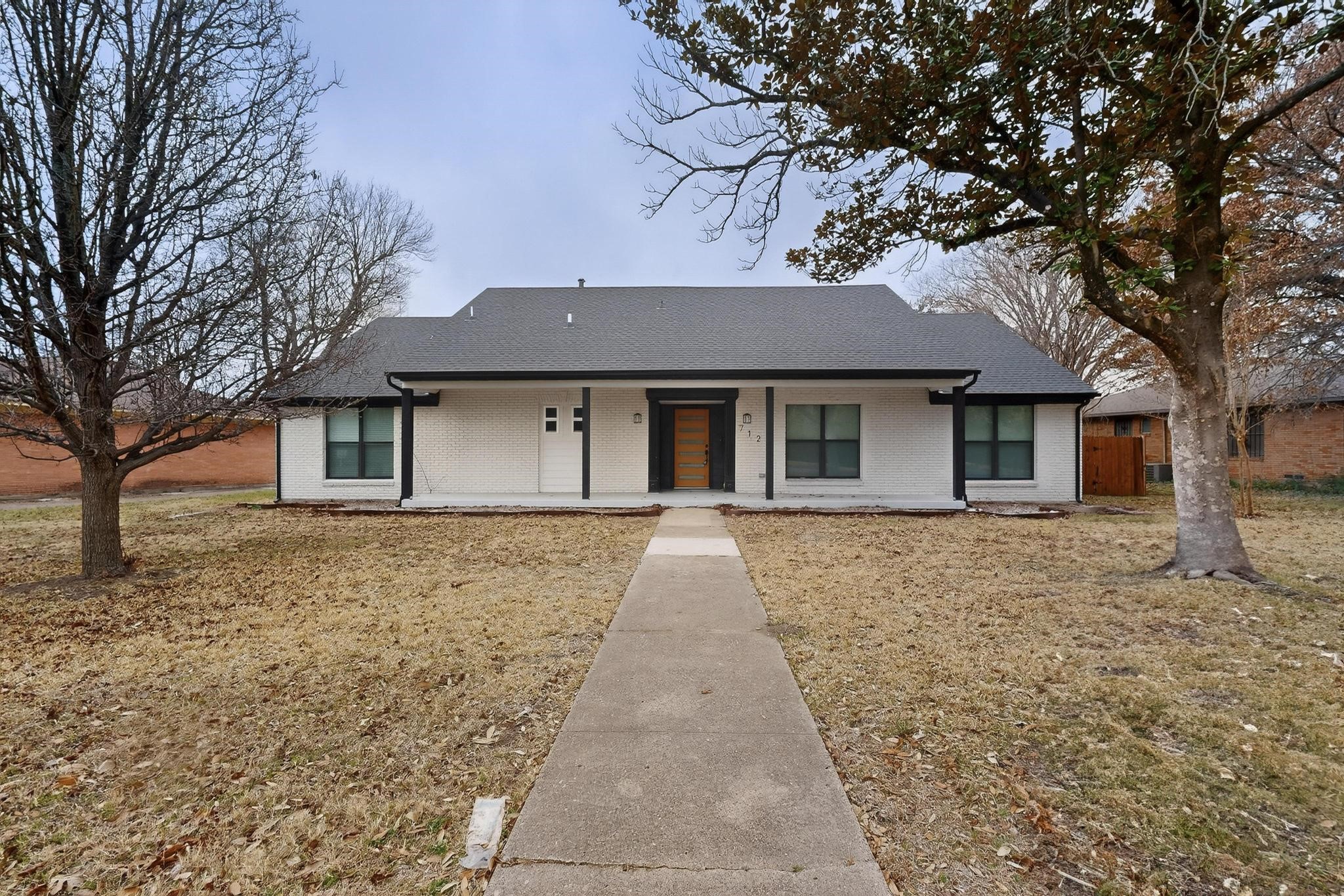 712 W Five Mile Parkway Dallas TX 75224