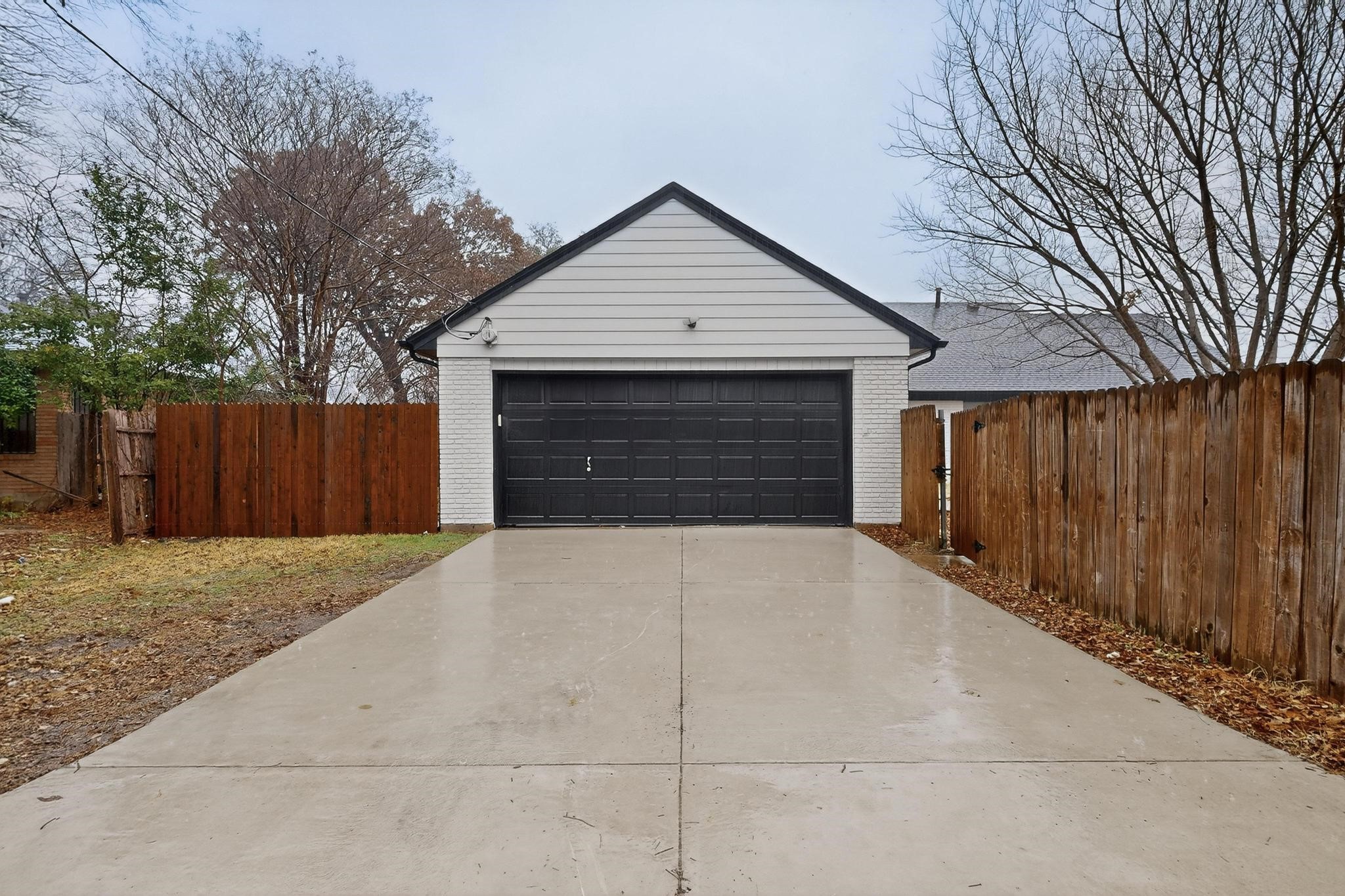 712 W Five Mile Parkway Dallas TX 75224