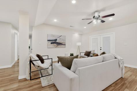 712 W Five Mile Parkway Dallas TX 75224
