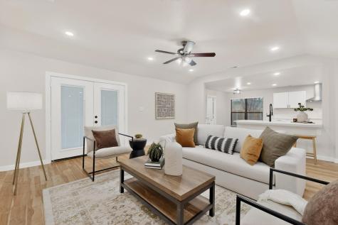 712 W Five Mile Parkway Dallas TX 75224