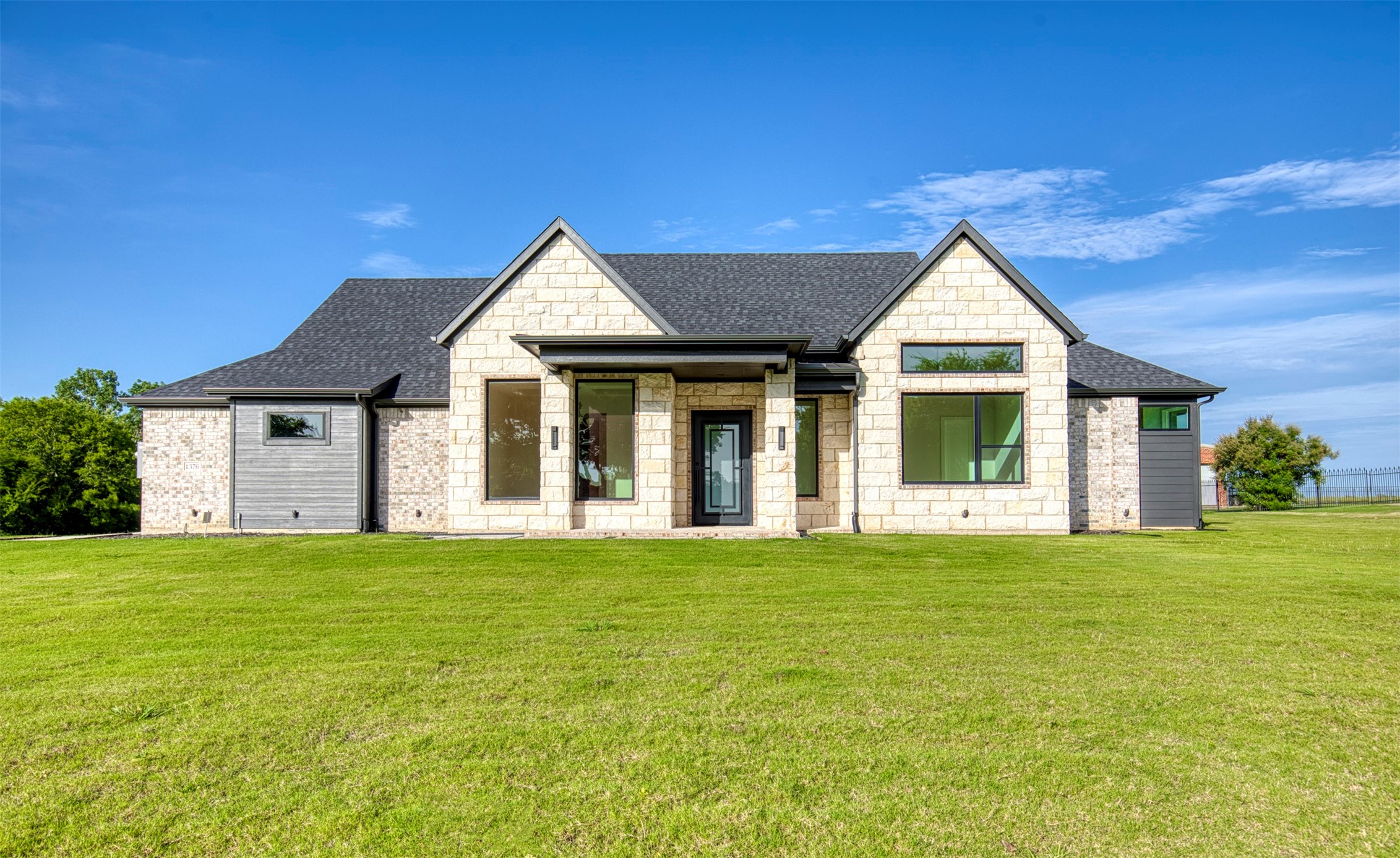 1376 Shadow Lakes Drive Wills Point TX 75169