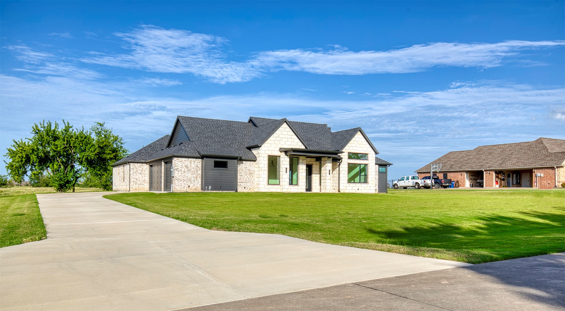 1376 Shadow Lakes Drive Wills Point TX 75169