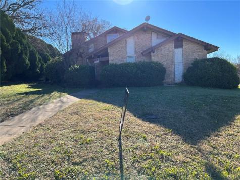 704 Ridgeway Road Joshua TX 76058