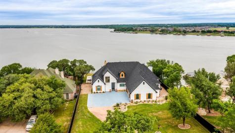 810 Summerlin Drive Granbury TX 76048