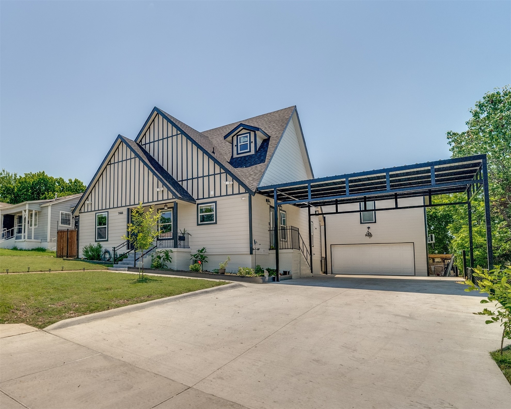 2666 Burton Avenue Fort Worth TX 76105