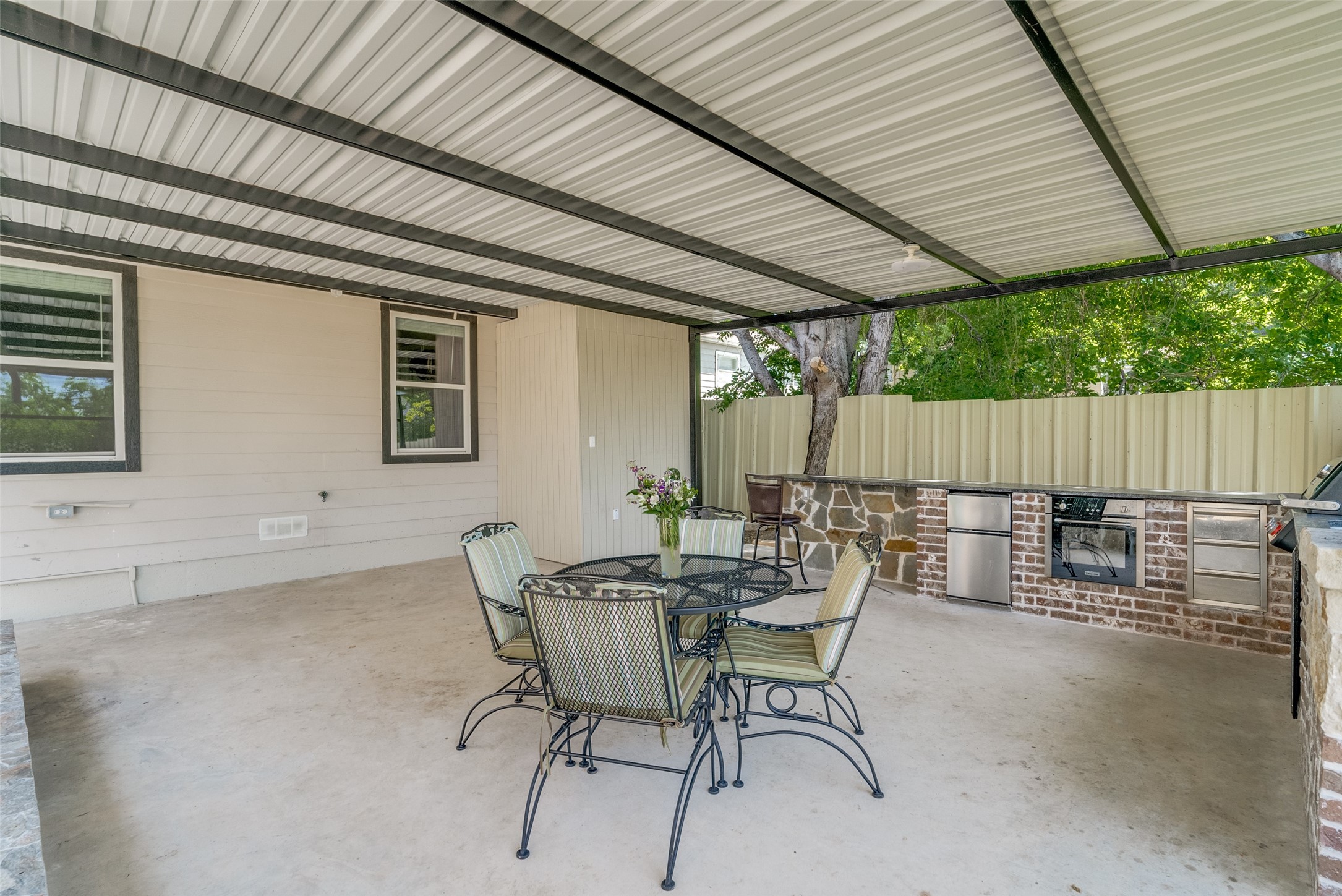 2666 Burton Avenue Fort Worth TX 76105
