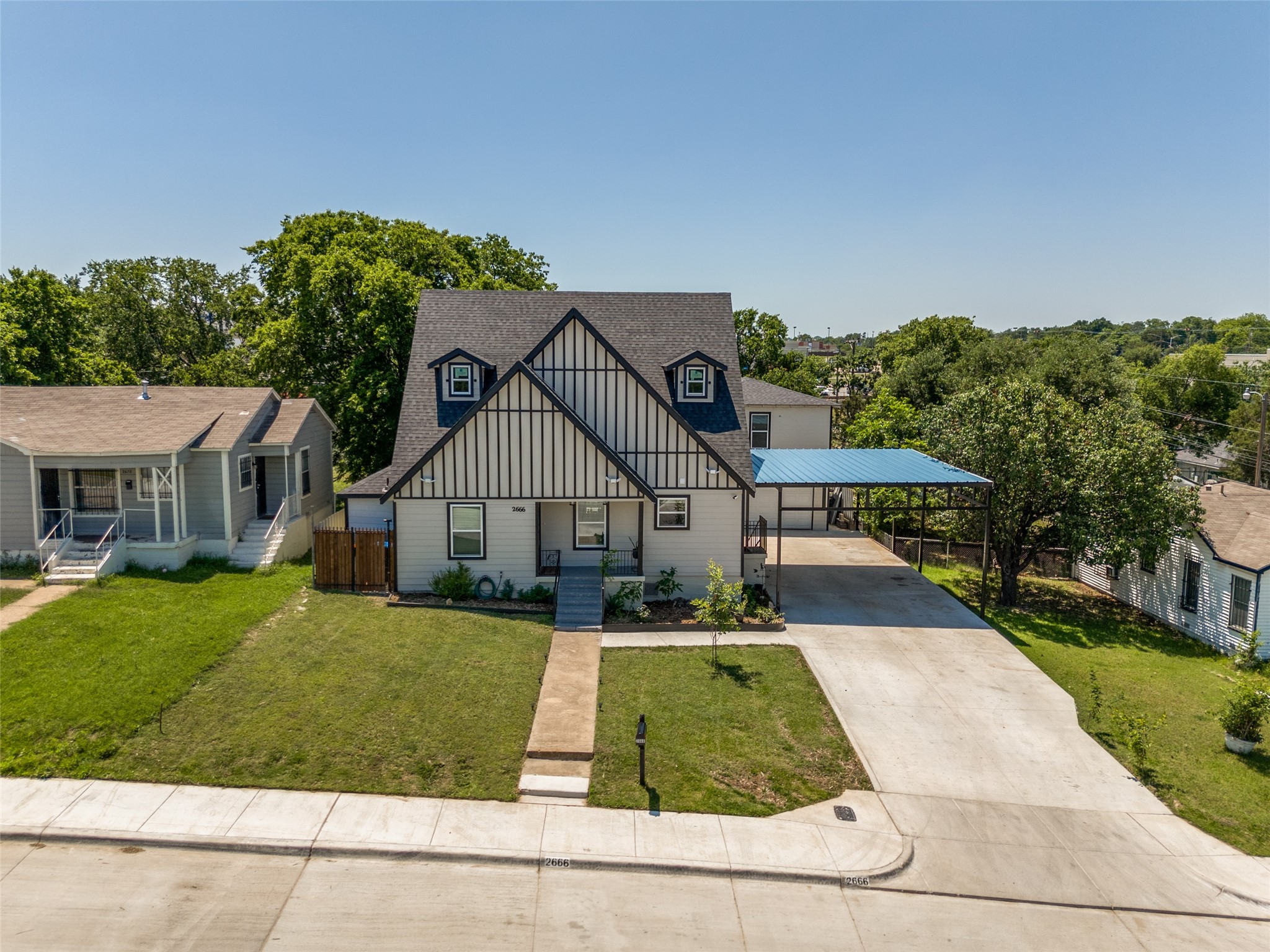 2666 Burton Avenue Fort Worth TX 76105