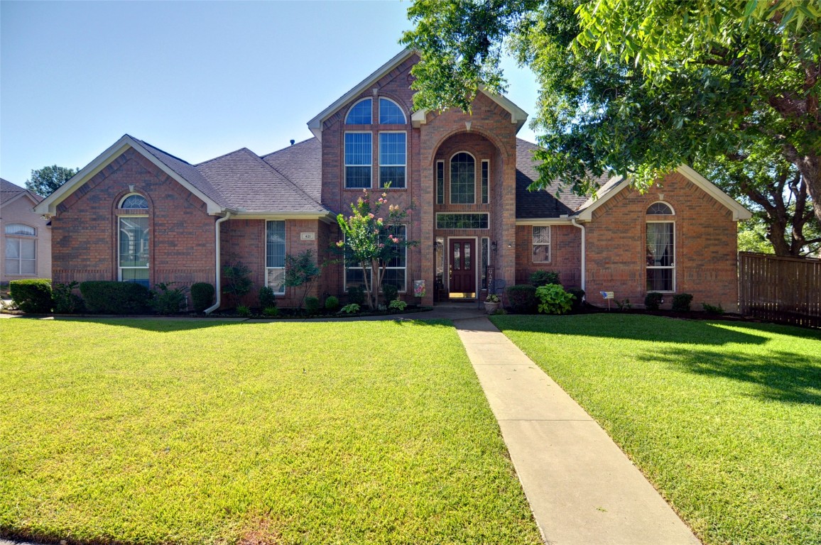 421 Kingswood Drive Burleson TX 76028