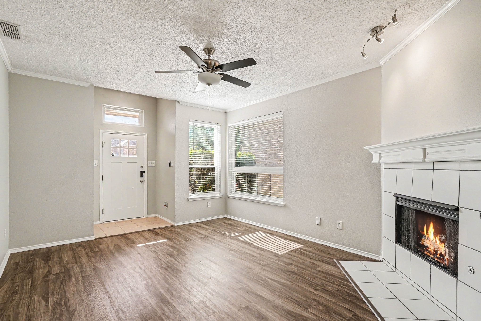 6909 Chaco Trail Fort Worth TX 76137