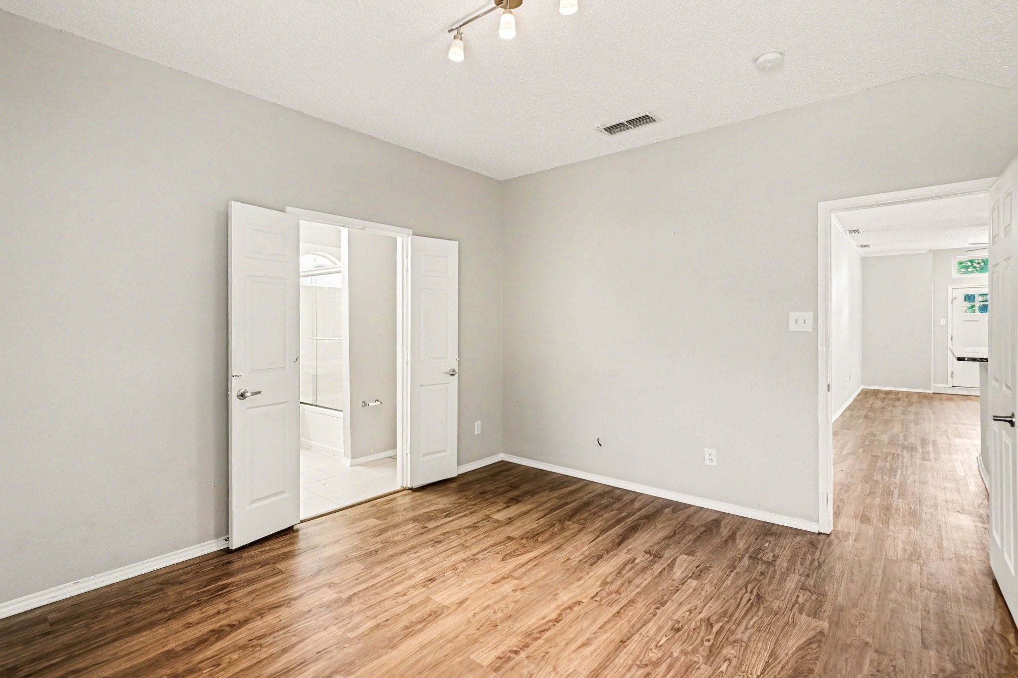 6909 Chaco Trail Fort Worth TX 76137